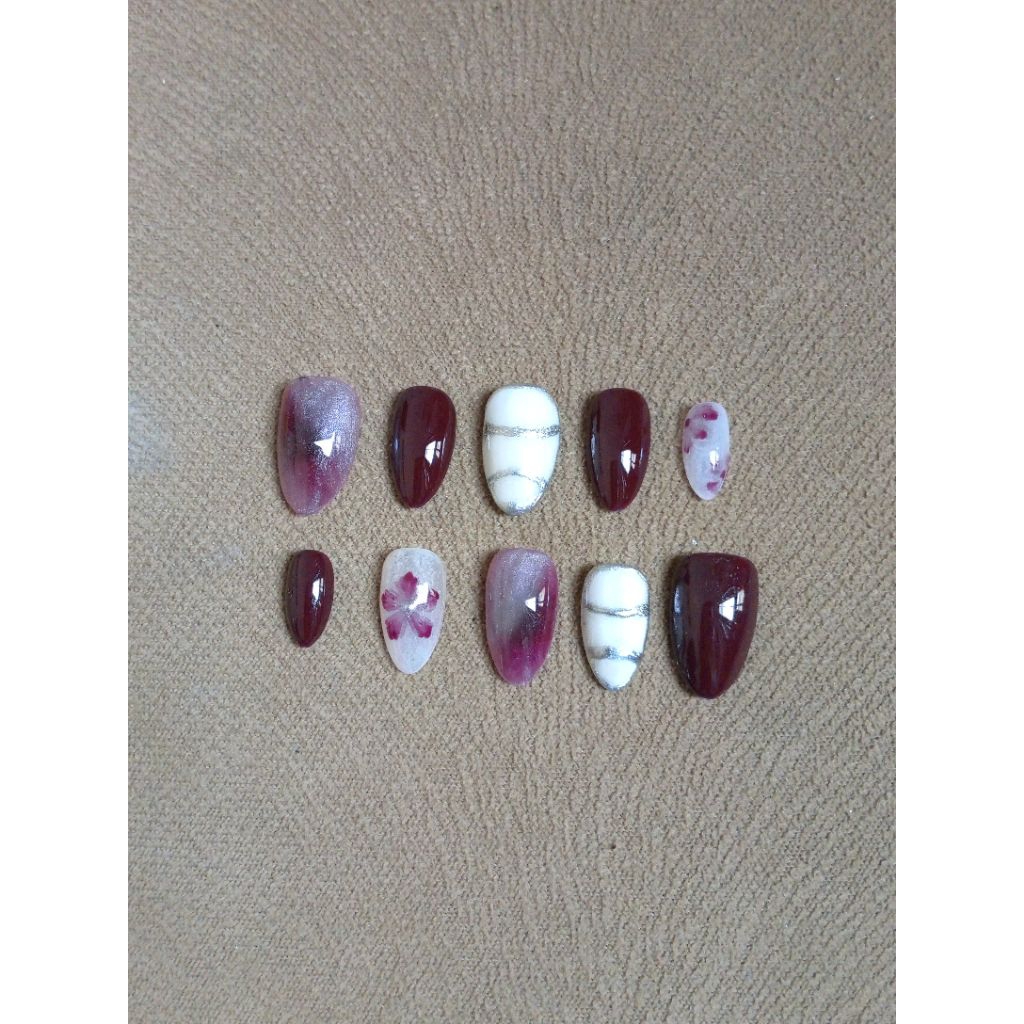 PRESS ON NAILS MAROON MIX SIMPEL