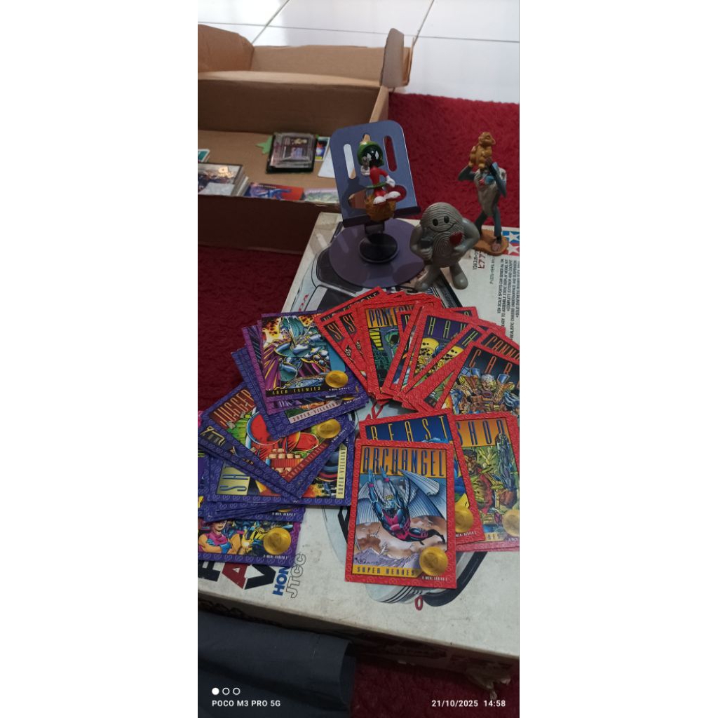 kartu super hero