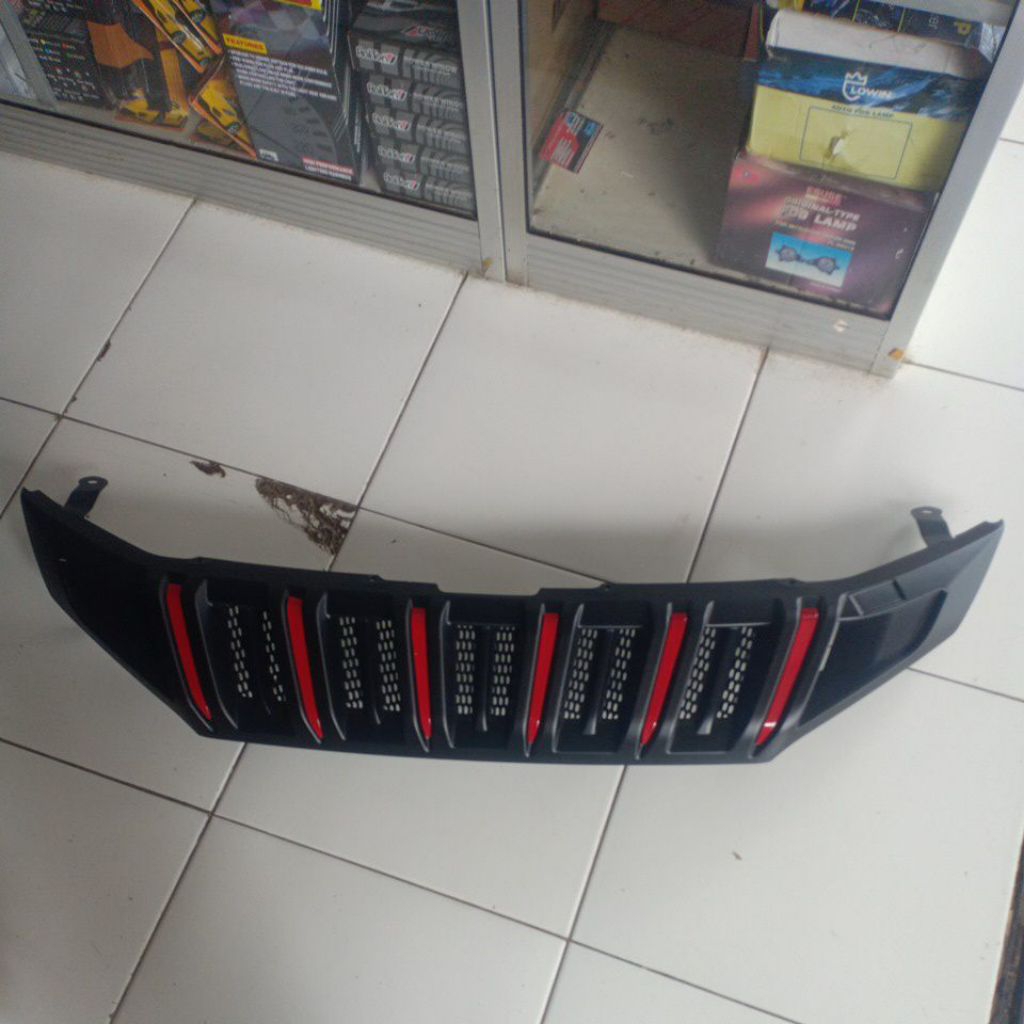 grill plastik xpander 2017
