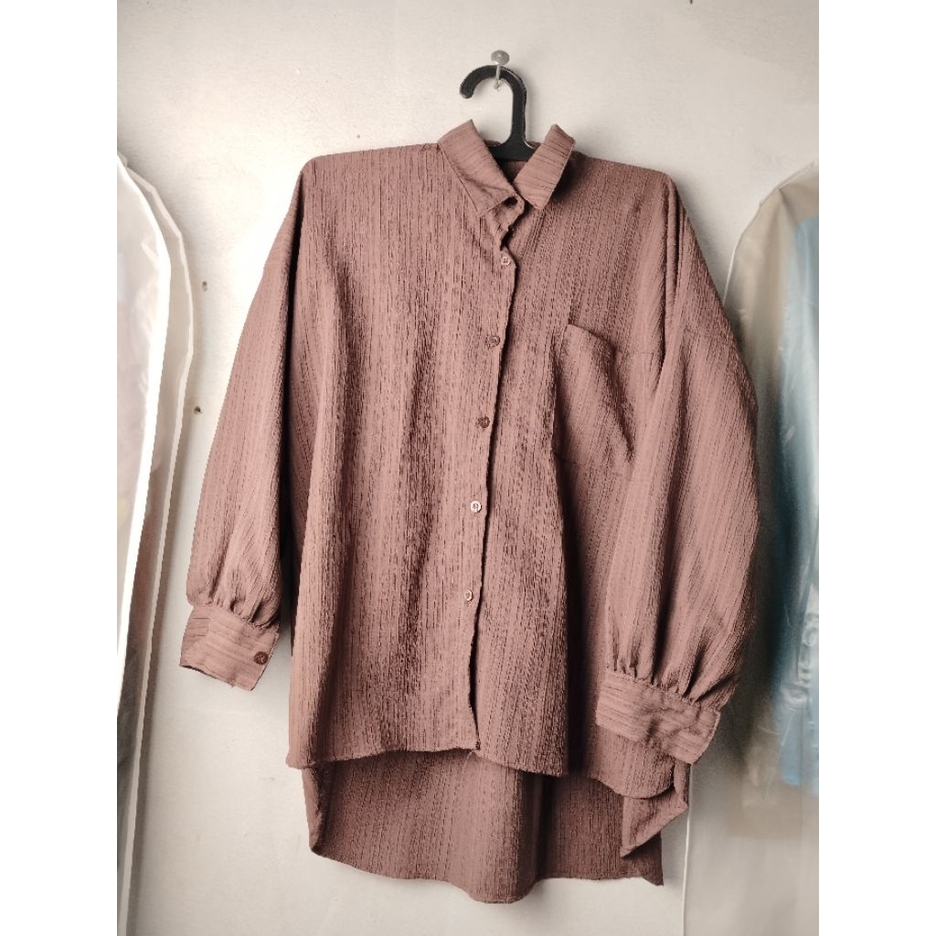 PRELOVED KEMEJA CEWEK