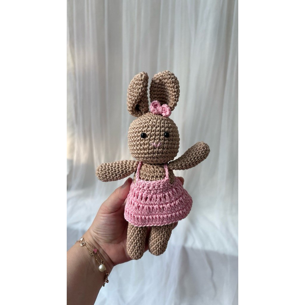 boneka rajut kelinci