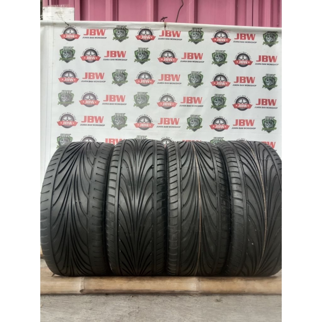 Accelera 215/35 R18 Paket 4 pcs