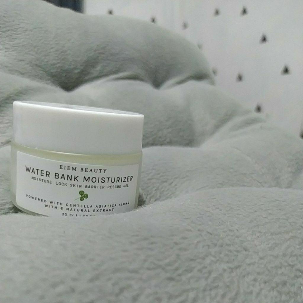Water bank moisturizer