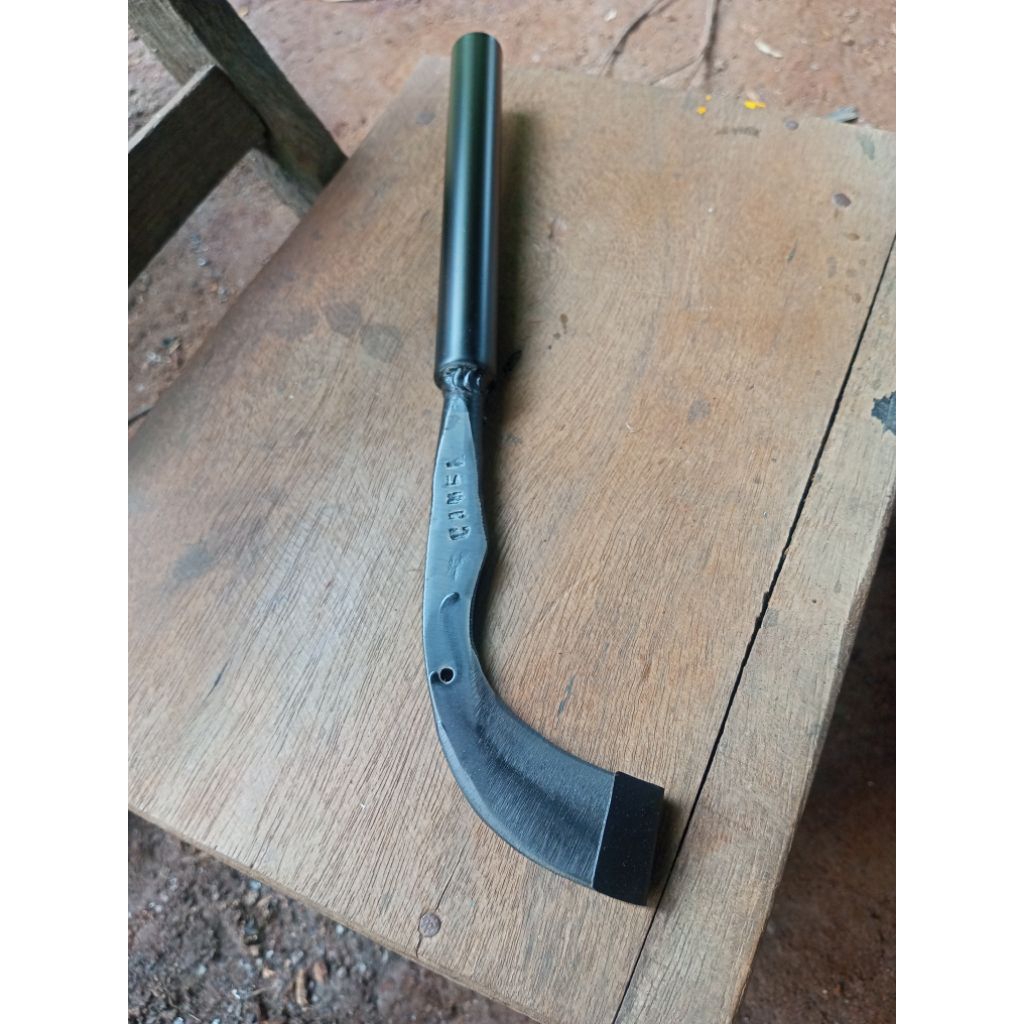 pisau sadap karet