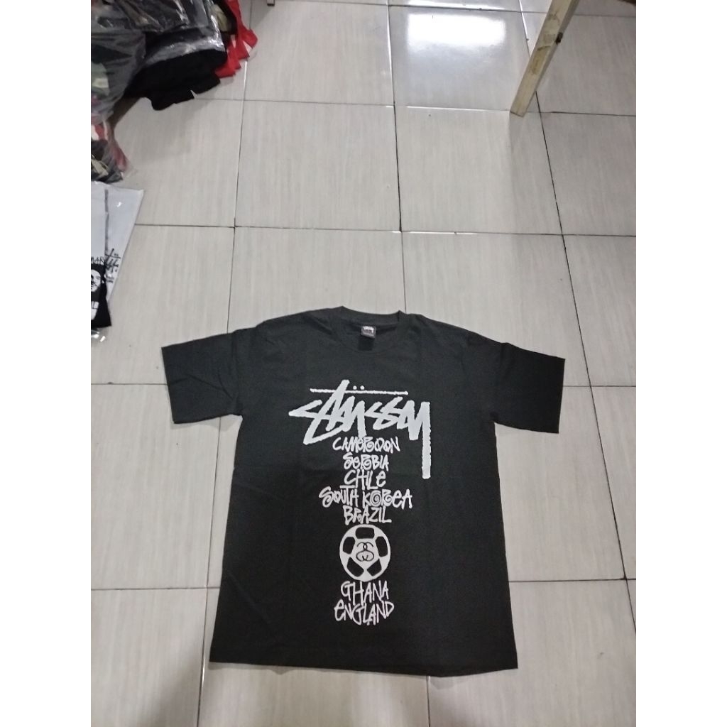 kaos.stussy