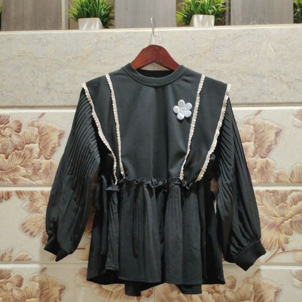 BLOUSE TANGAN BALON PLISKET