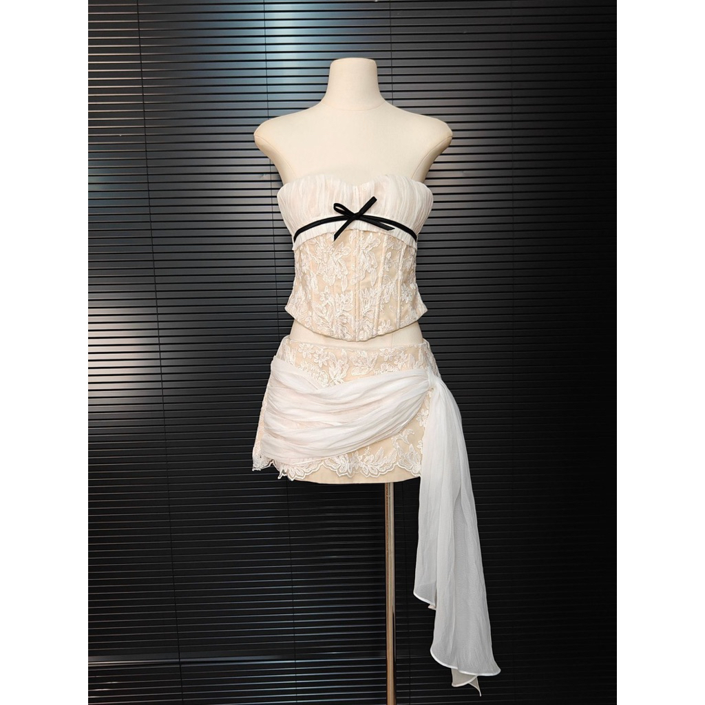 NEW Maison Lace Set