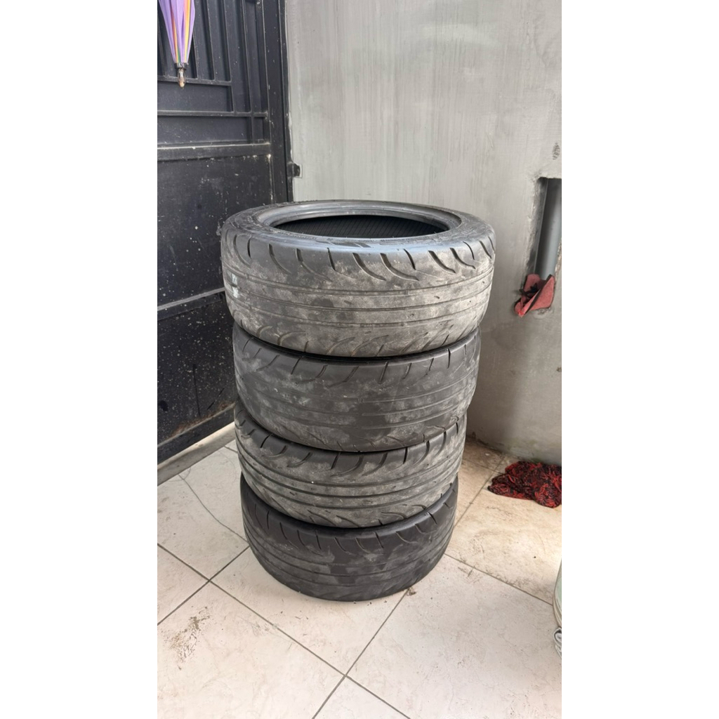 ban accelera 651 205/50/15