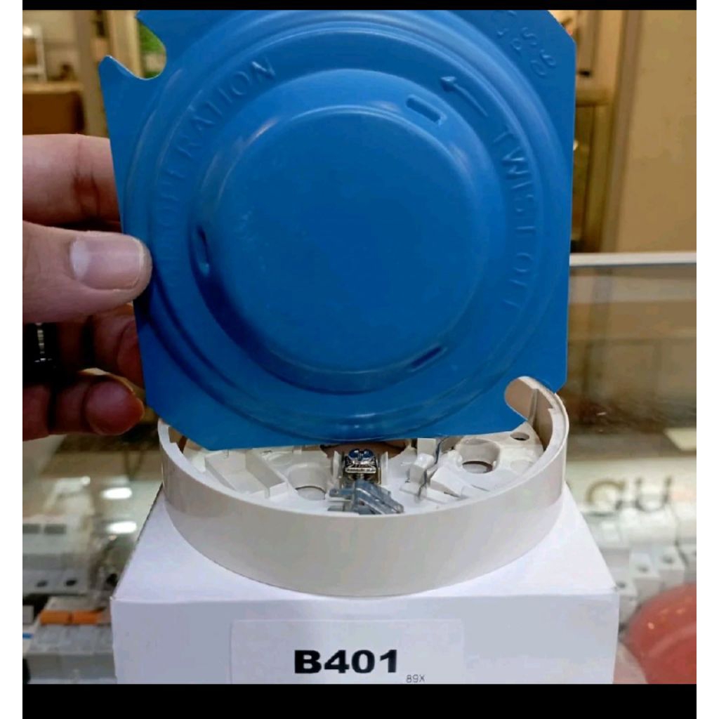 smoke detector system sensor model 2351EC komplit base