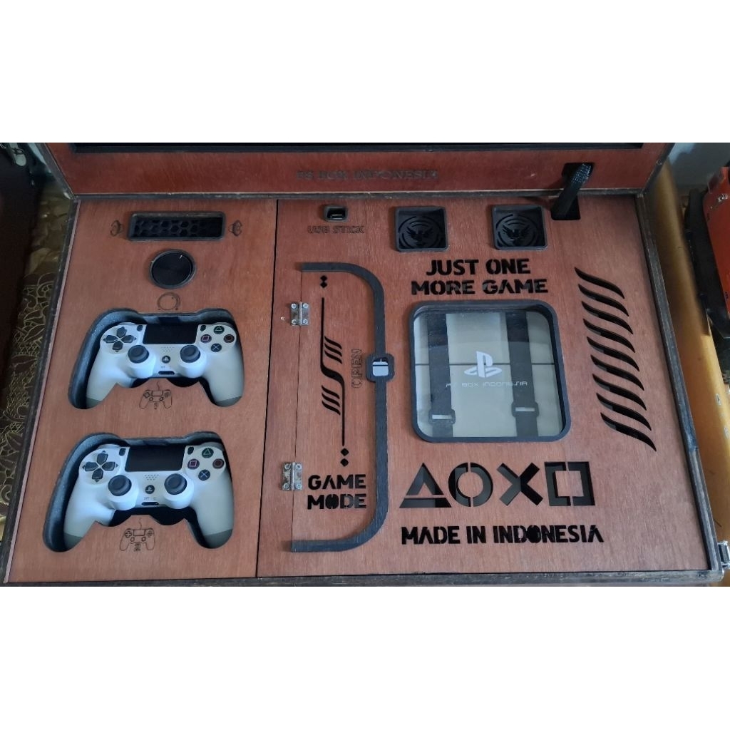 PS 4 PlayStation 4 Box PS Portable