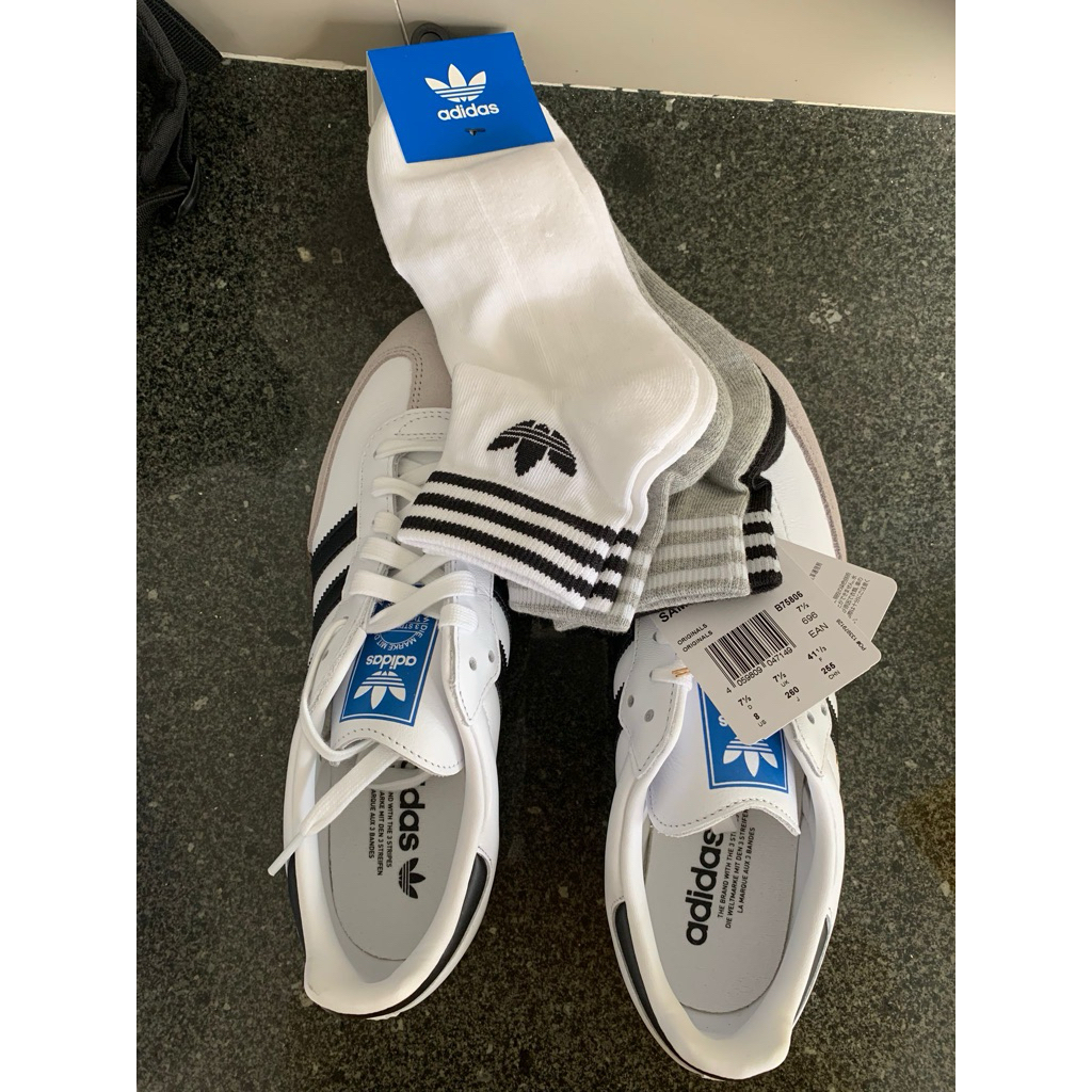 sepatu adidas