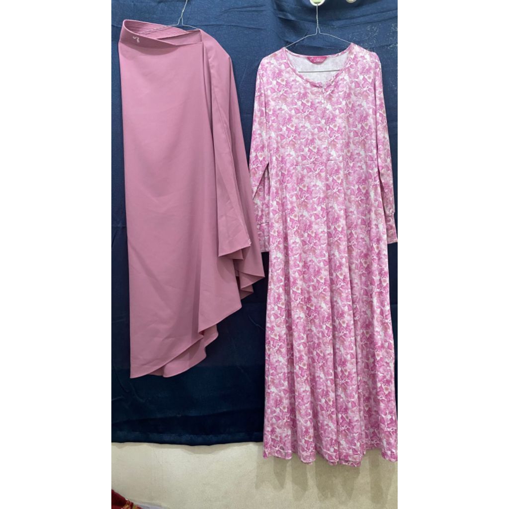 one set gamis syar'i plus khimar