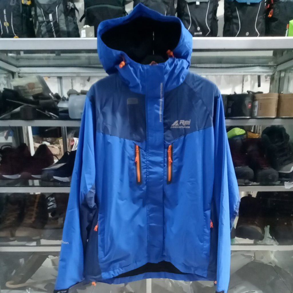 JAKET REI MERAPI