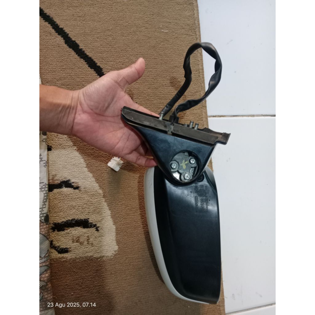 spion jazz kanan