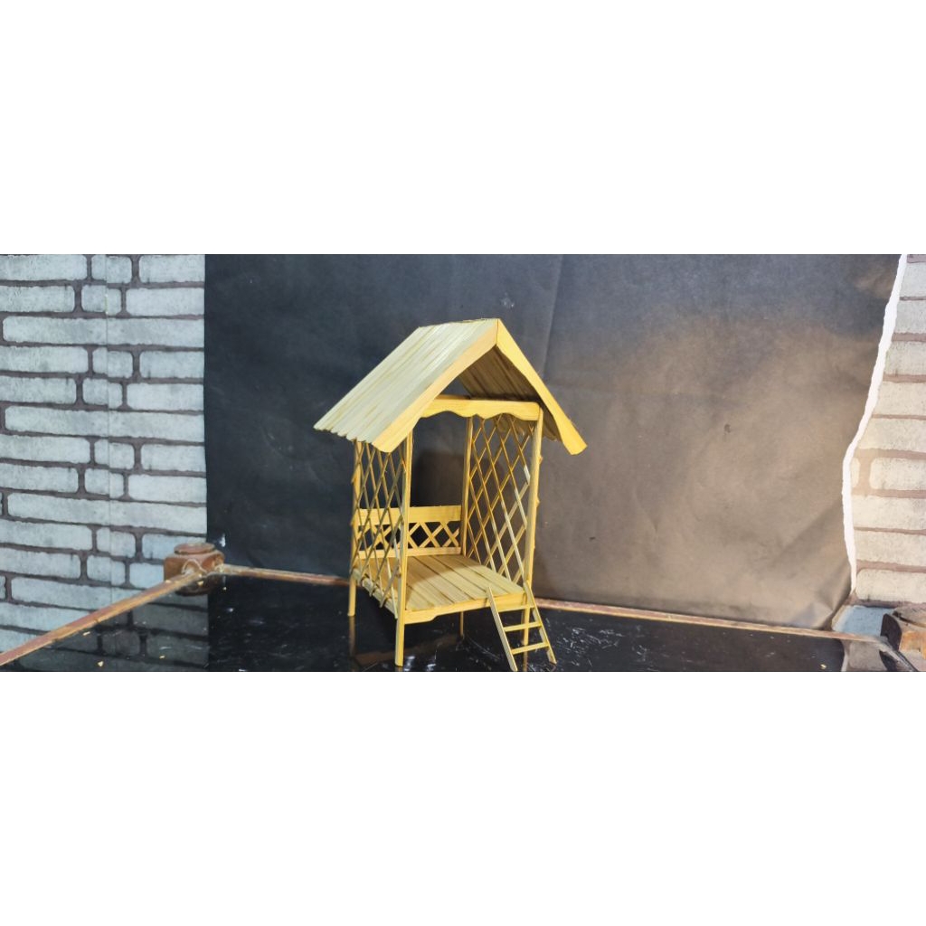 miniatur gazebo unik darinbambu