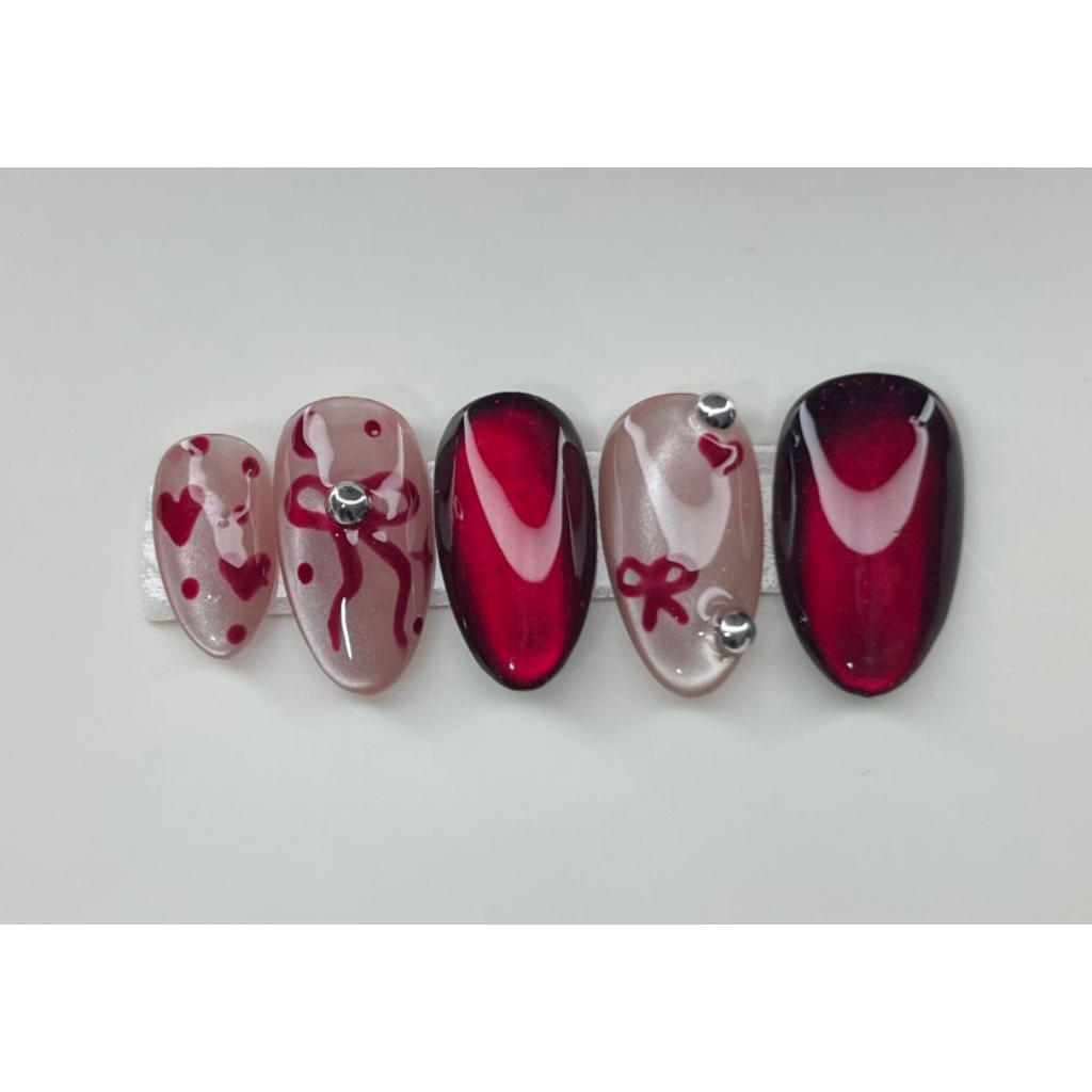nails