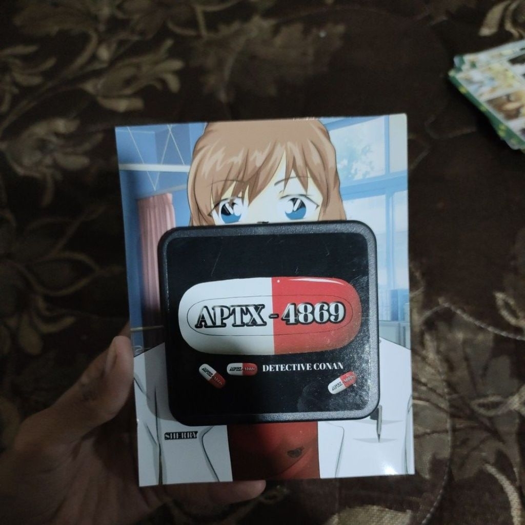 mirror kaca cermin detective Conan