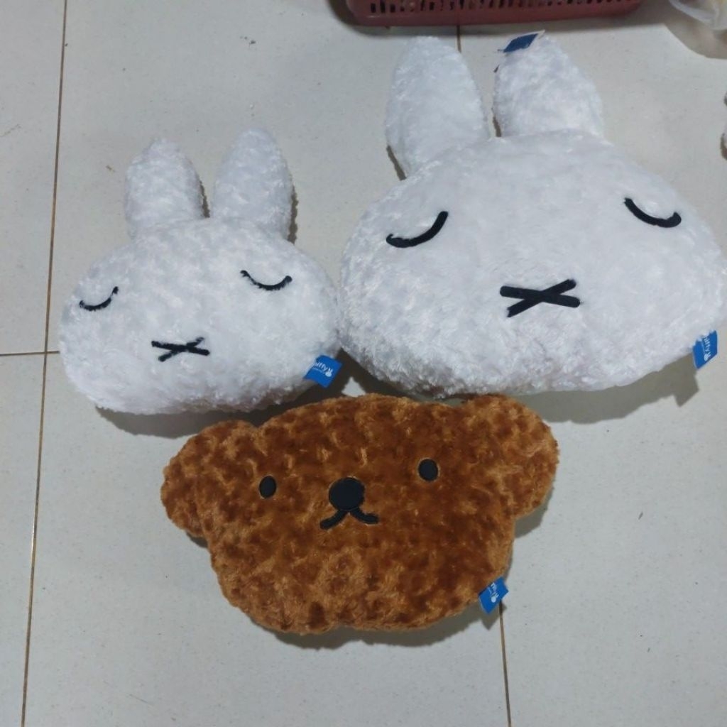 BONEKA BANTAL MIFFY