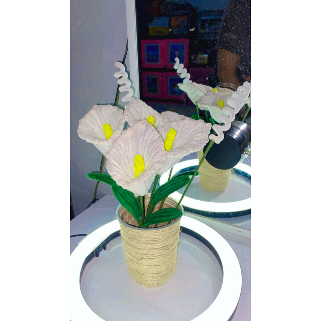 bunga tulip hiasan meja