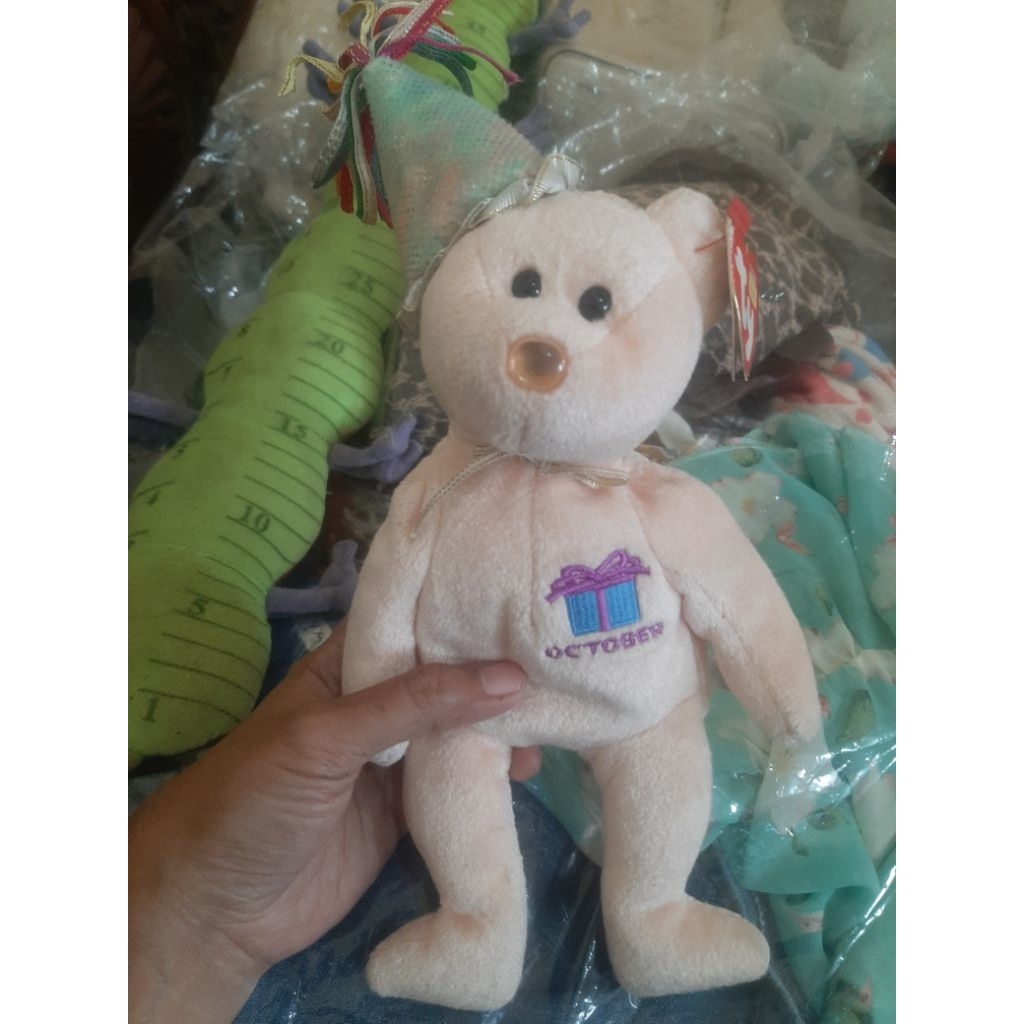 boneka TY bulan oktober