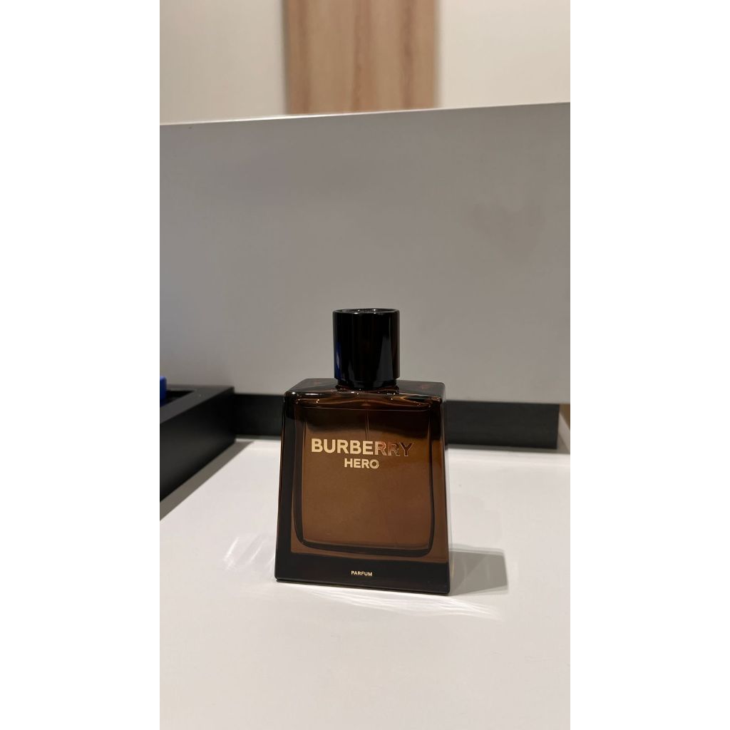 Burberry BB. Hero Parfum 100ml
