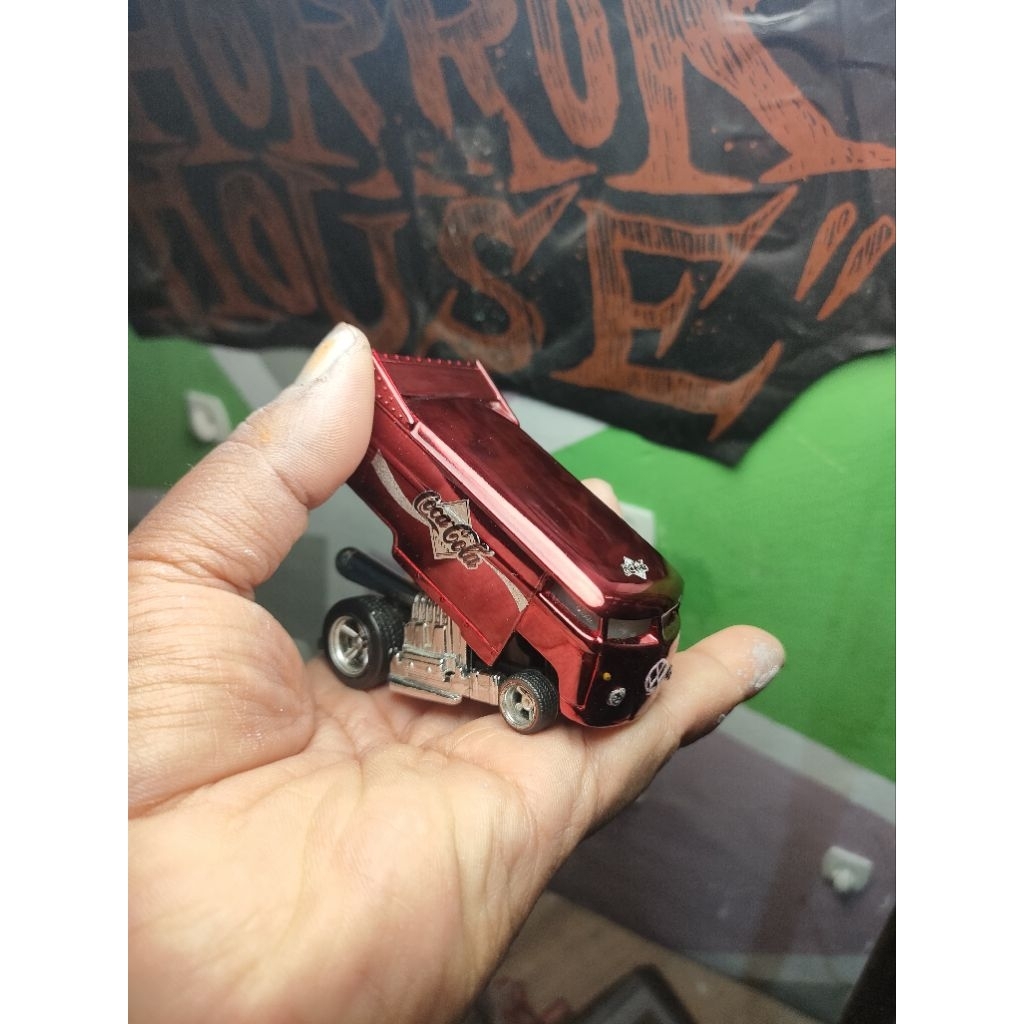 hotwheels drag bus chrome candy red