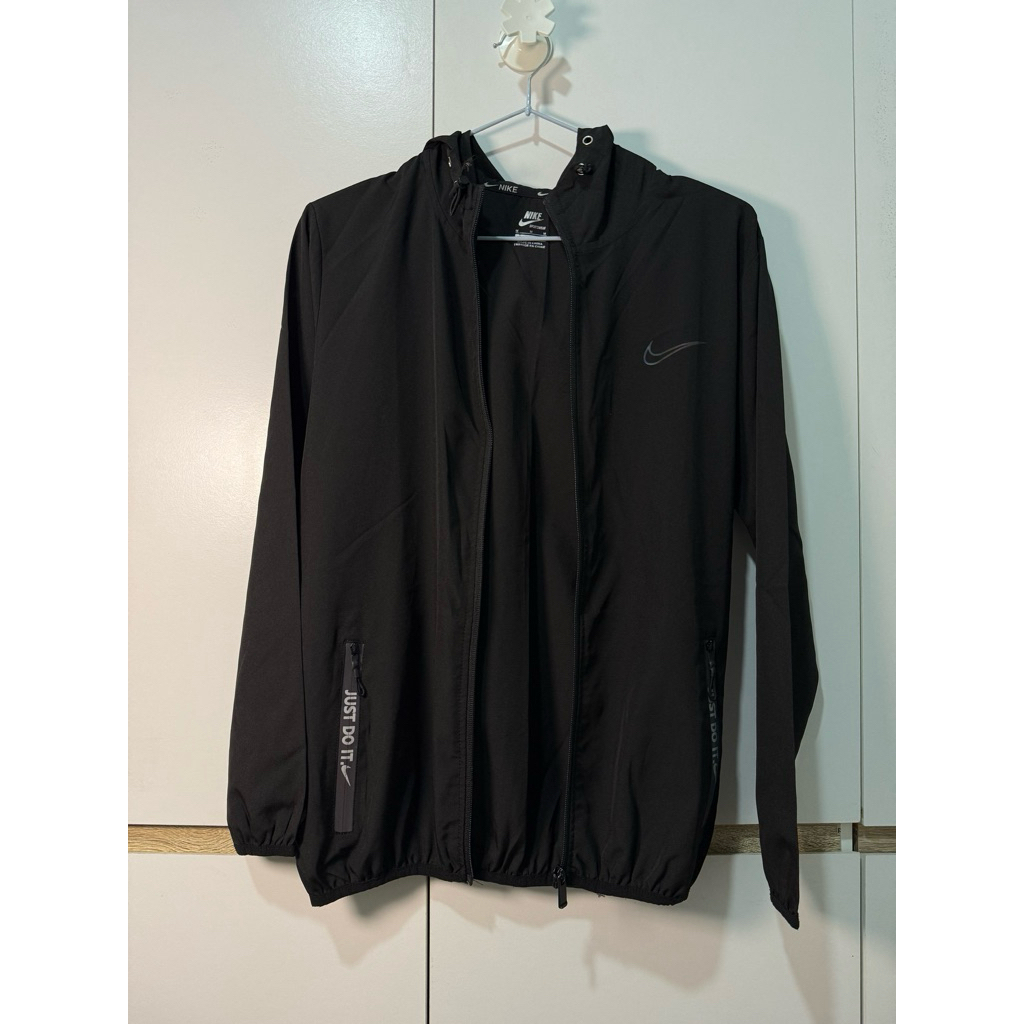 Jaket Running ( baca deskripsi )