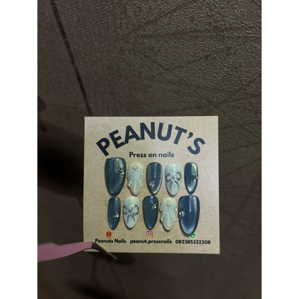 Press On Nails | Blue Cateye