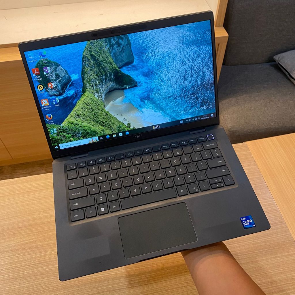 Dell Latitude 7320