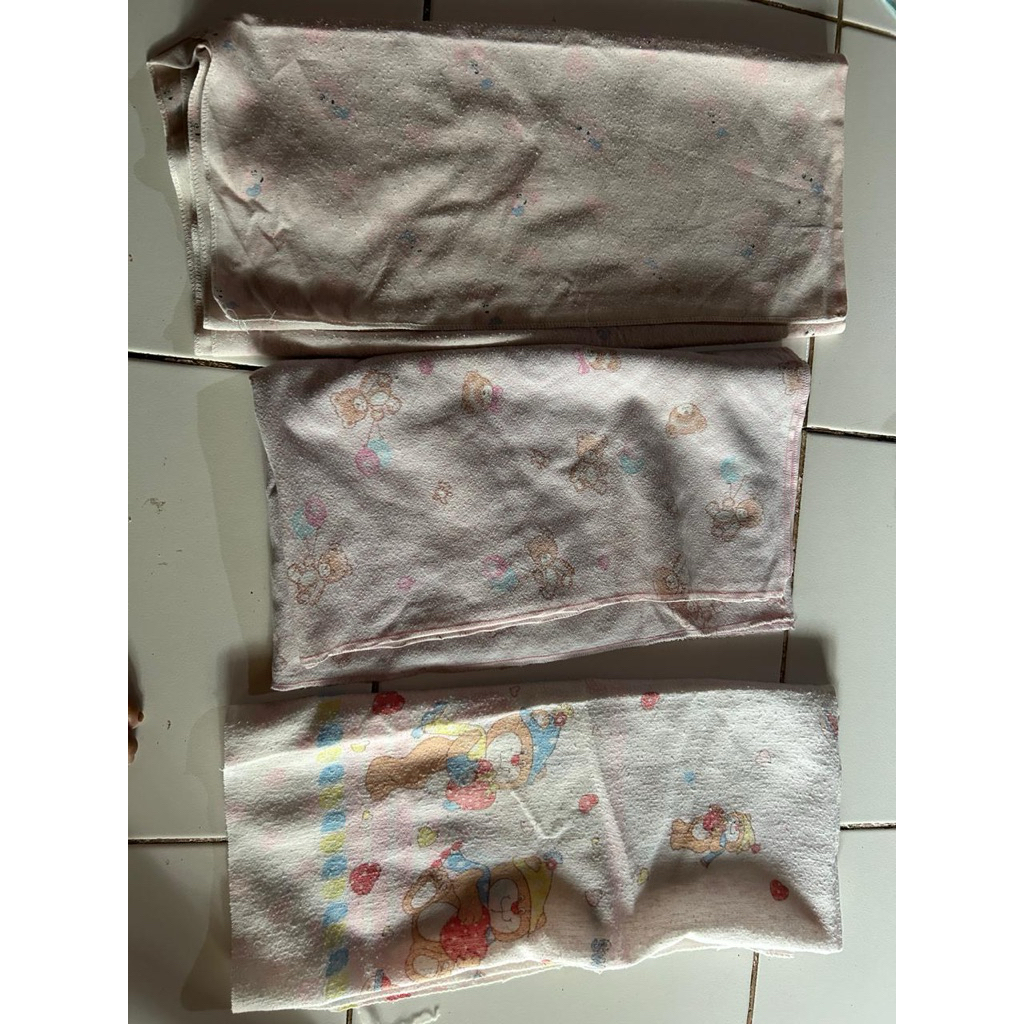 baca diskripsi !! bedong pink 3pcs