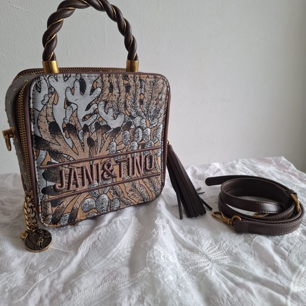 preloved like new JANI&TINO