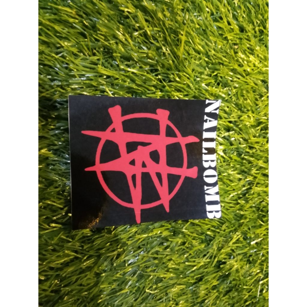 stiker vinyl nail bomb