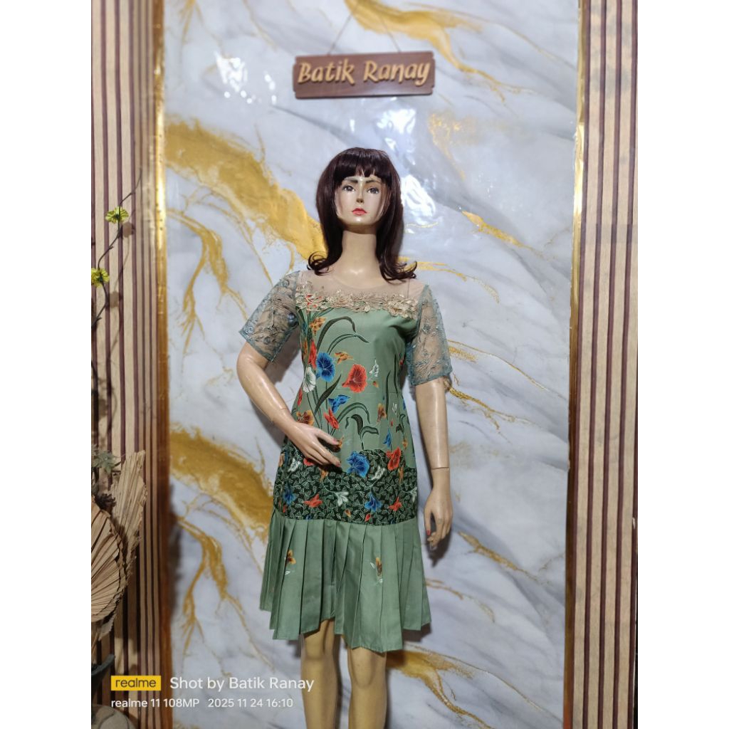 DRES 103 Sage Laura