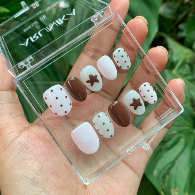 Custom Press on Nails Polka Star