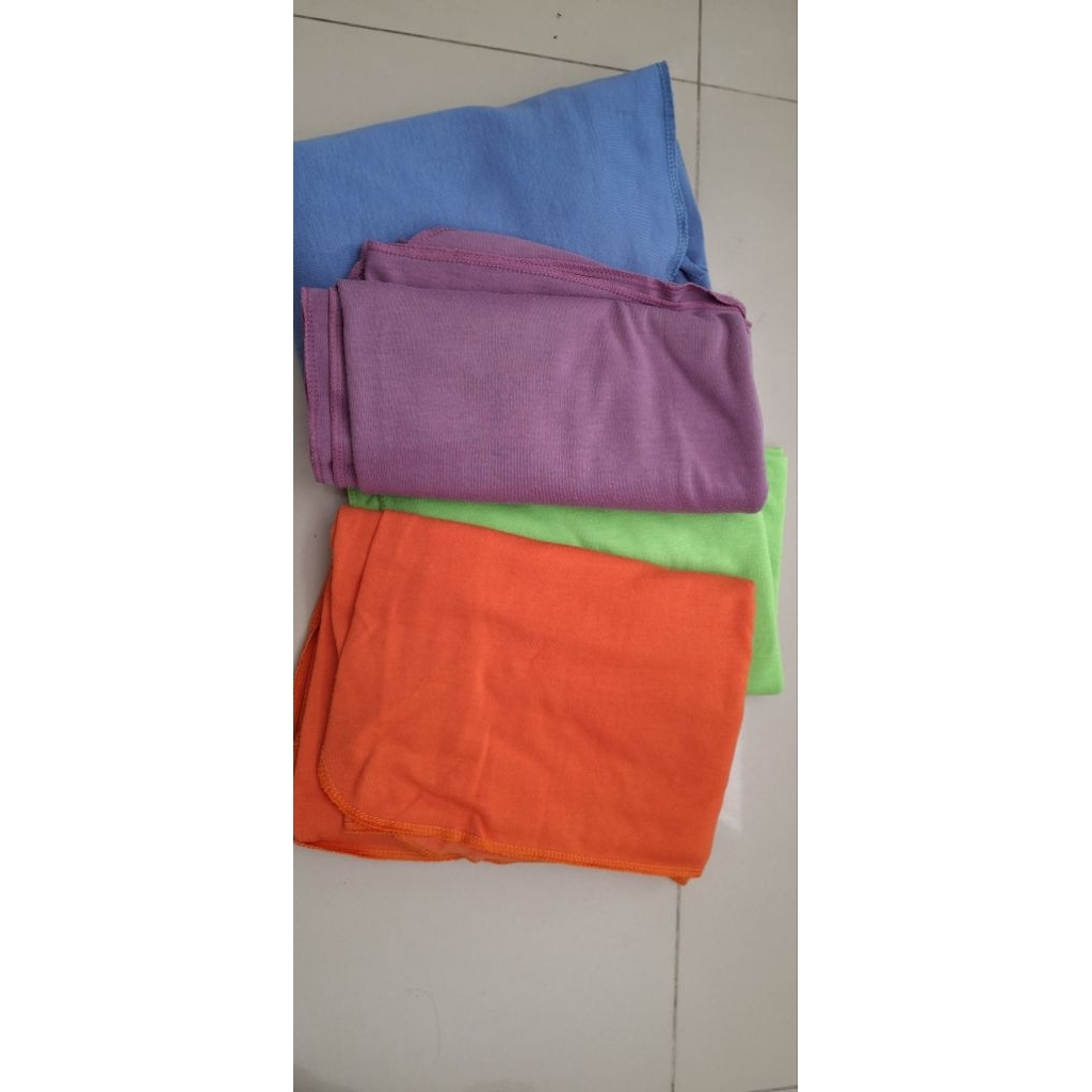 Bedong polos lebar dan halus