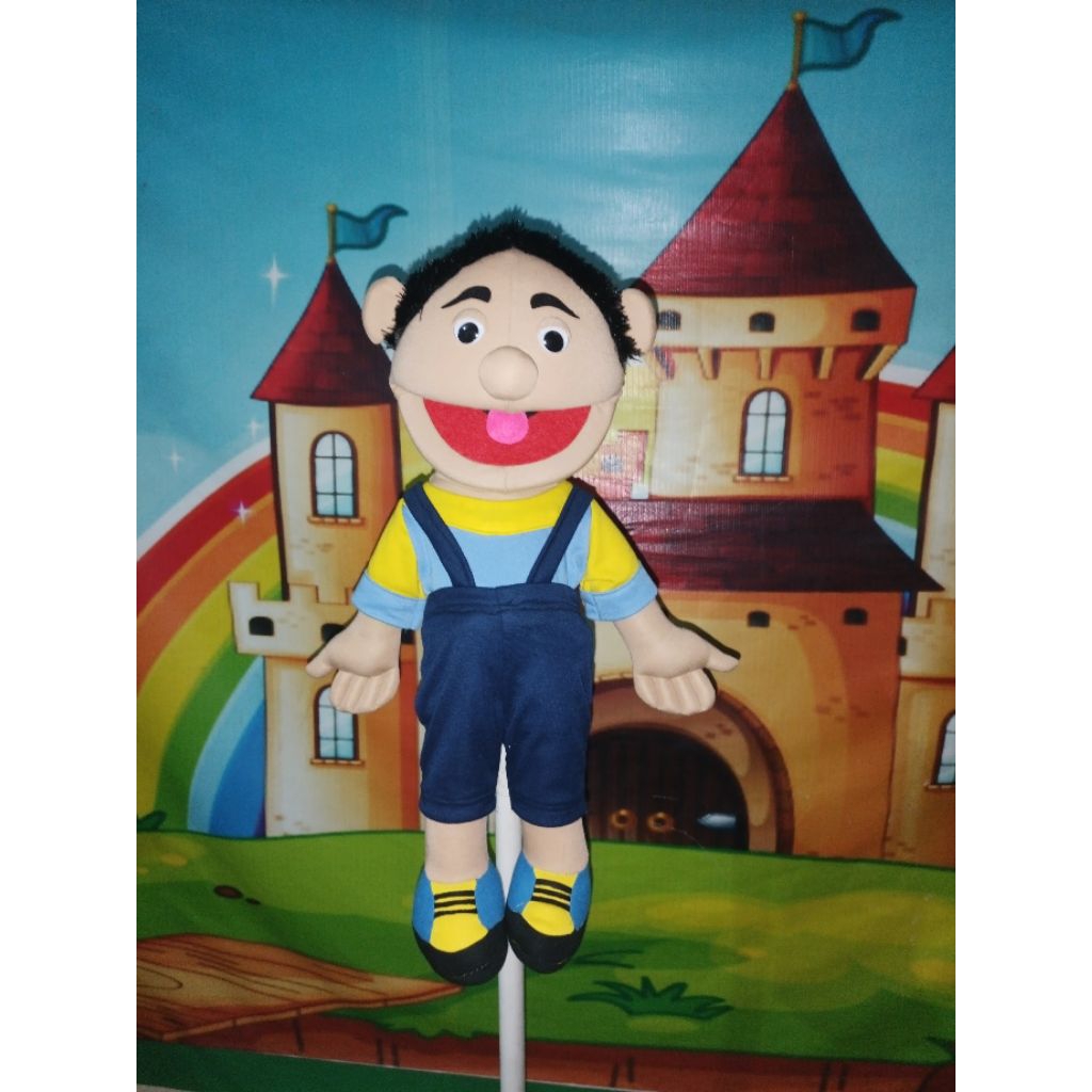 boneka junior + baju tambahan