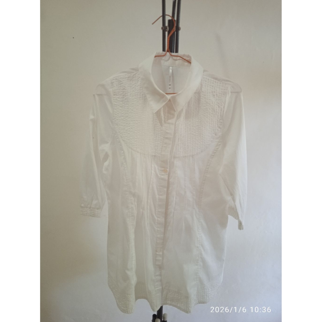 Kemeja Lengan 3/4/Wanita/Preloved