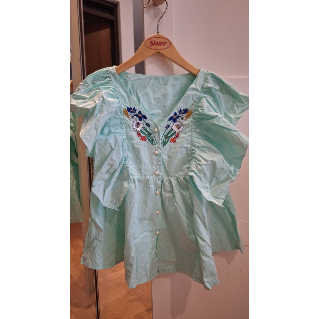 Ruffle Blouse Atasan katun Ruffle Tosca