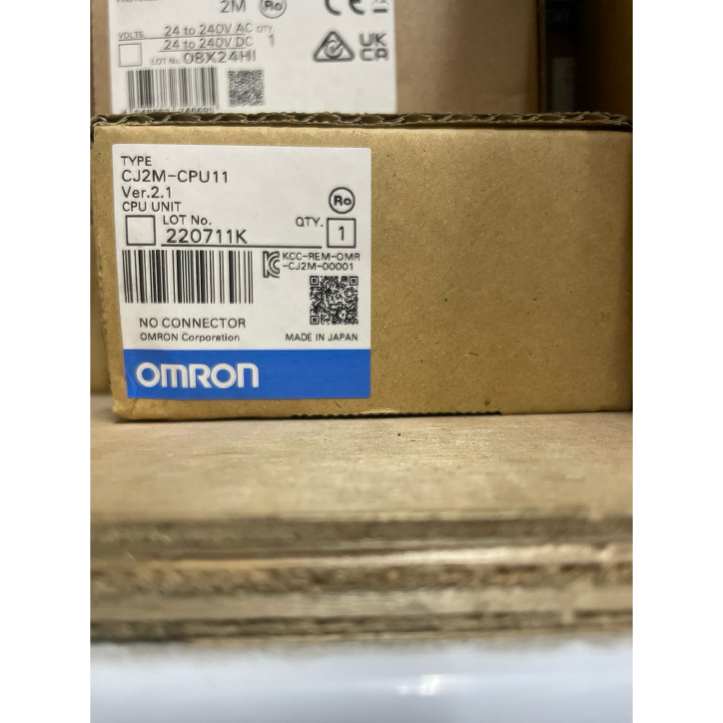 CPU UNIT OMRON CJ2M-CPU11 ORIGINAL