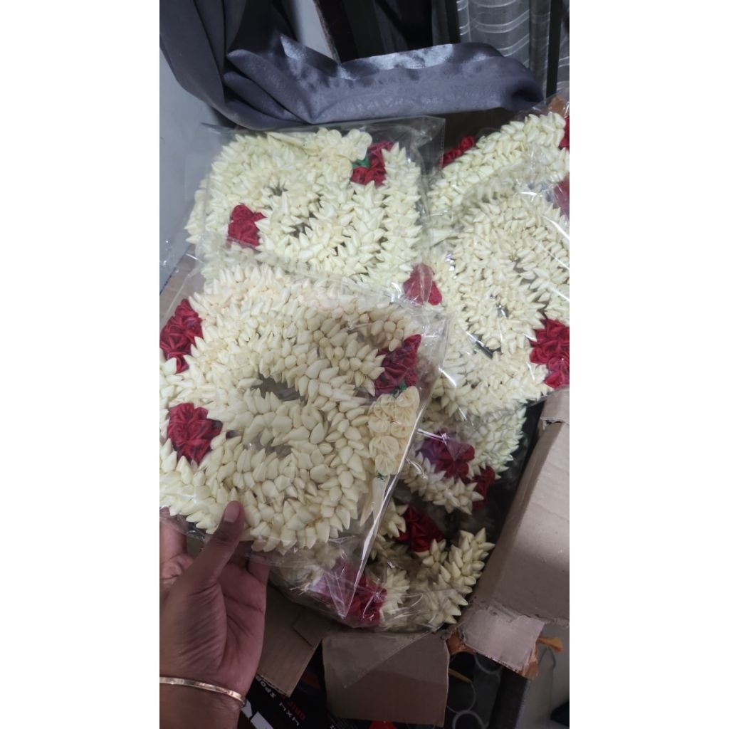kalung melati imitasi