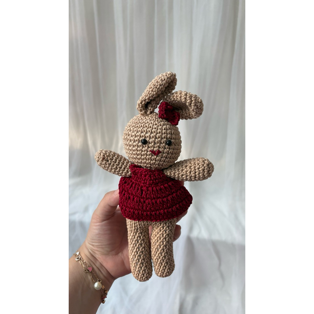 boneka rajut kelinci