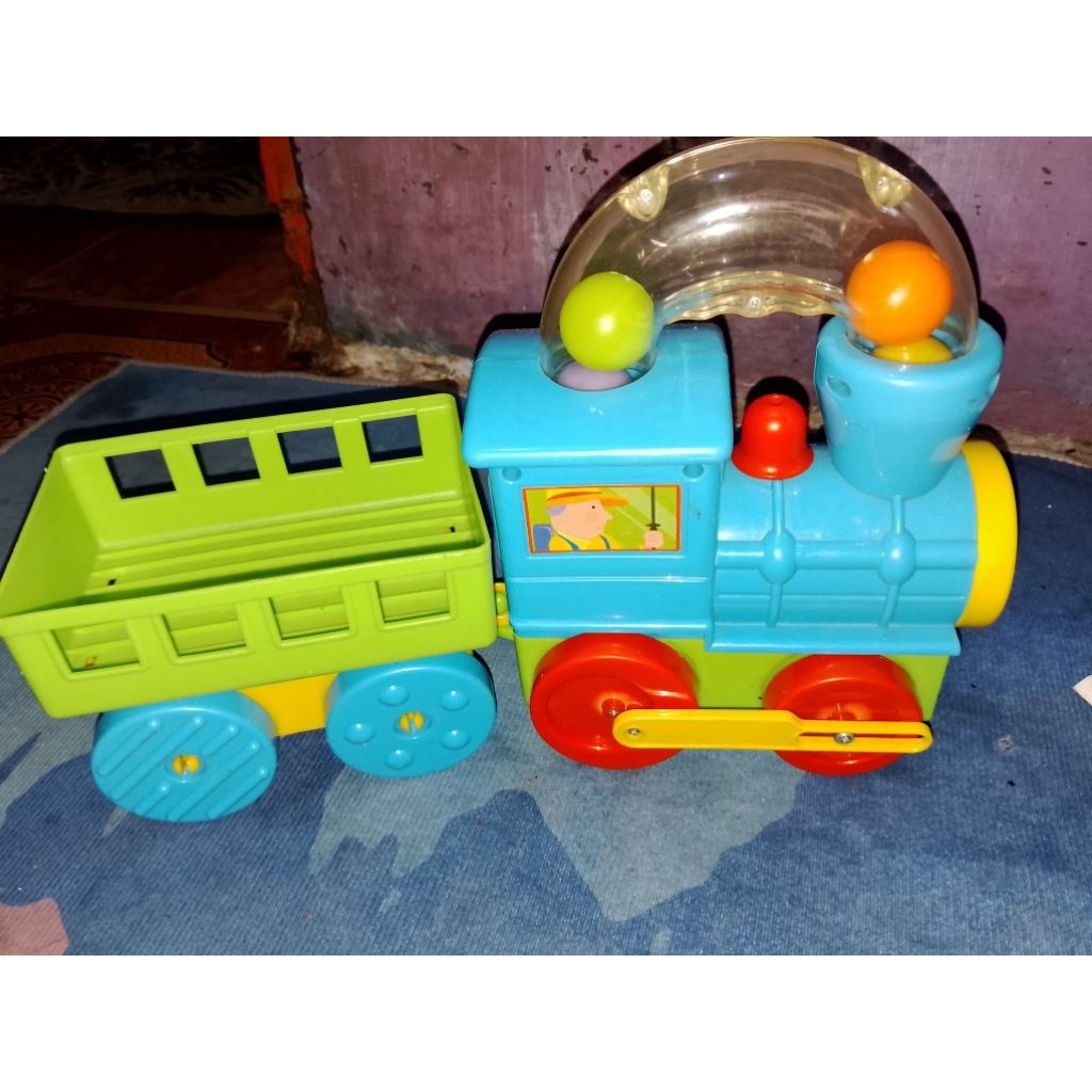 Alphabet learning train