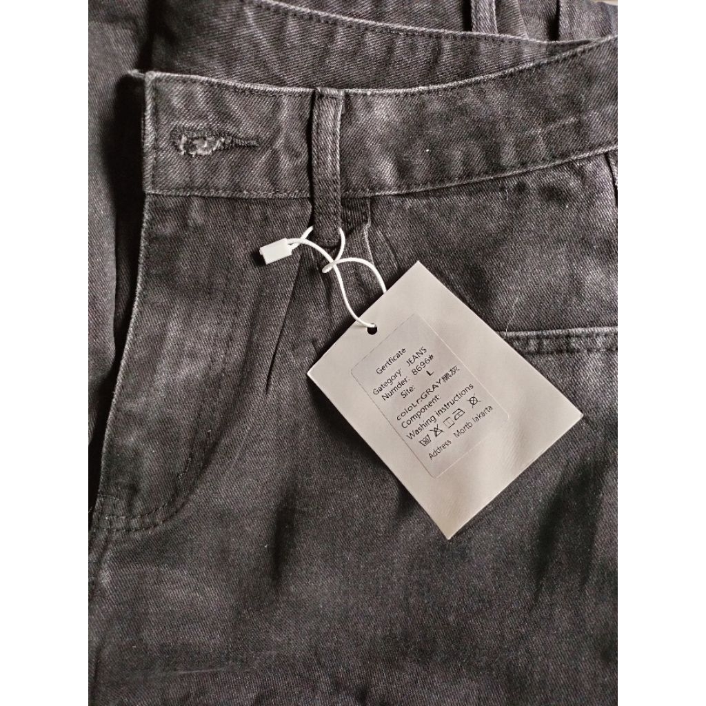 jeans