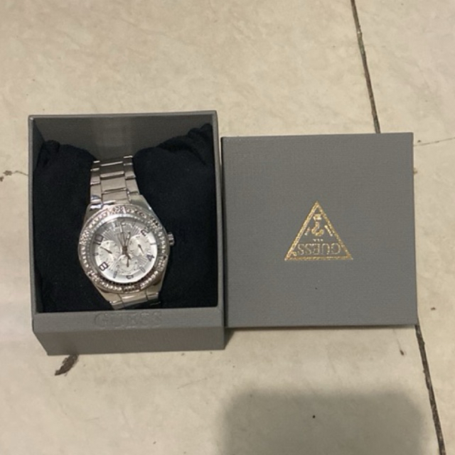 jam tangan GUESS silver