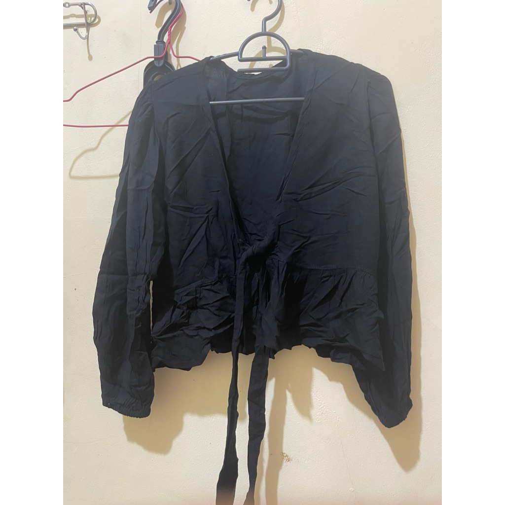 blouse hitam