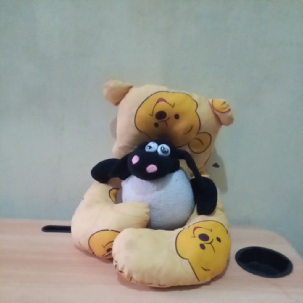 boneka bantal peluk