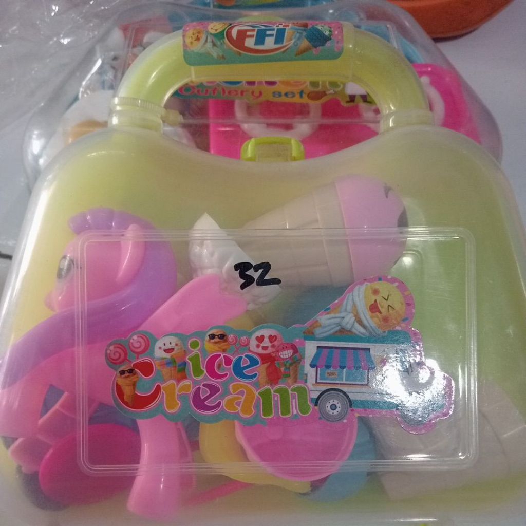 mainan ice cream dan mainan kuda pony