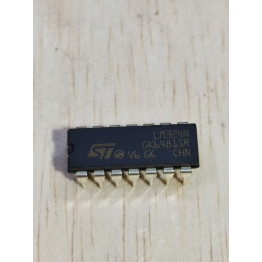 IC LM324N S T