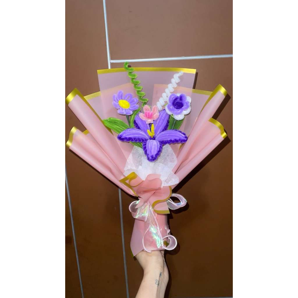 Buket Bunga kawat bulu