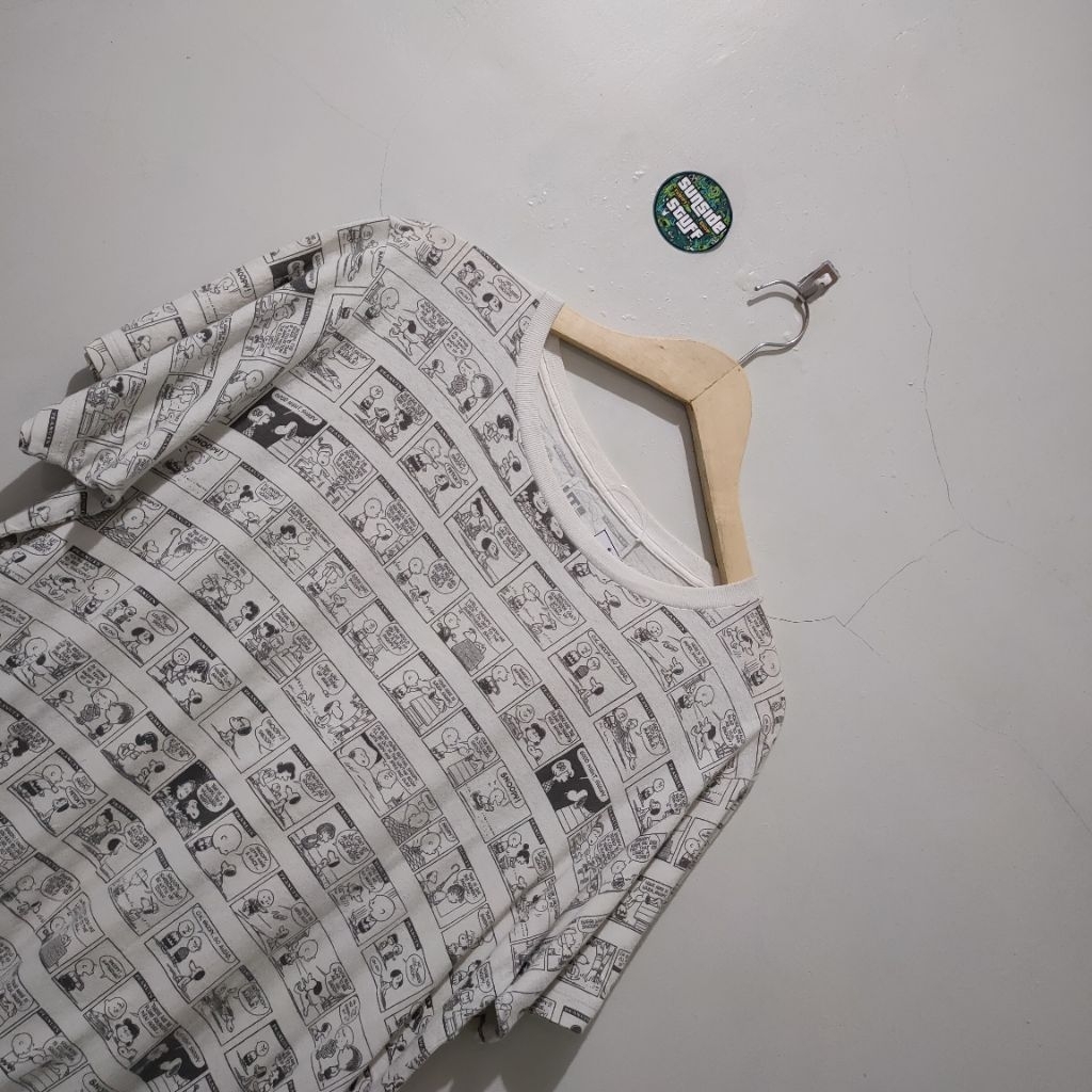 Kaos Uniqlo Peanuts